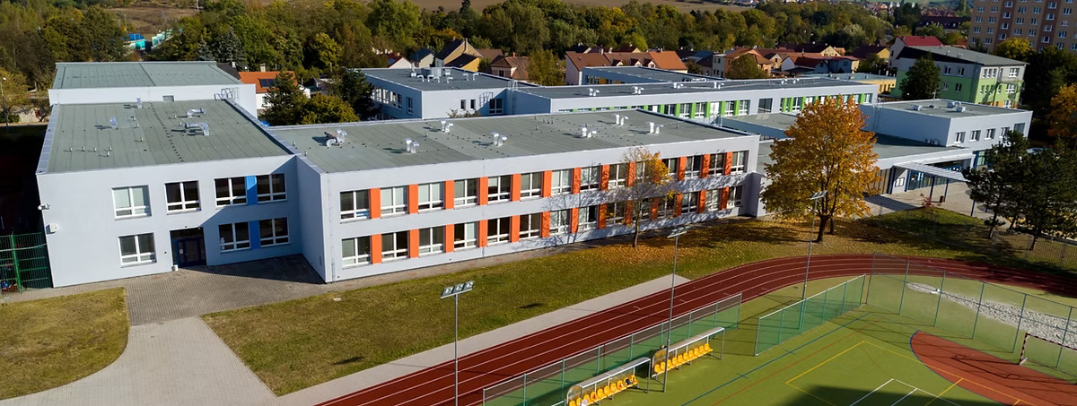 Lakros v Plzeni roste dál – od nového školního roku míříme i na další školu!
